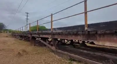 Guachipas vive pendiente de un puente centenario: el día que el río crezca, el pueblo queda cortado