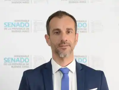 Un senador propone un cambio radical en las cárceles: ¿qué pasará con los celulares?