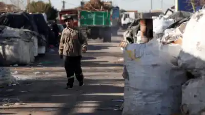 La pobreza dejó de bajar en Argentina: el dato que el INDEC difunde este jueves