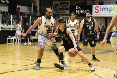 Pre Federal: dos equipos no saben lo que es perder y la tabla ya tiene dueños