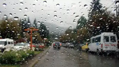 Alerta roja en Neuquén: la familia que tuvo que dejar su casa en plena madrugada