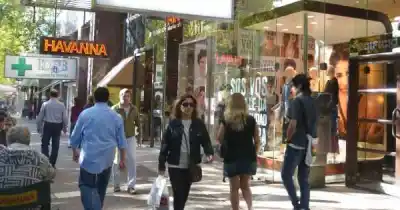 El centro de Mendoza se prepara para una semana de ofertas: el descuento que sorprende