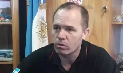 Se le incendió el dormitorio en Trelew: qué hizo el hombre antes de que llegaran los bomberos