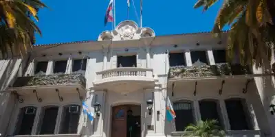 El lunes 28 no se trabaja en la Administración Pública de La Rioja: quiénes quedan afuera del beneficio