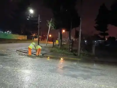 El temporal no dio tregua en Bariloche: dos derrumbes, una familia evacuada y un dato que preocupa a todos