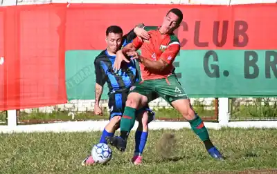 Empate sin goles en Villa Urquiza: el partido se terminó calentando de más