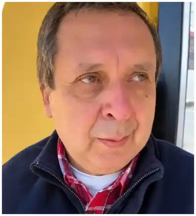 Trabajó como chofer desde los 16, hoy vive en la calle y pide una sola cosa para volver a empezar
