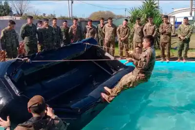 El río Paraná se prepara para un operativo militar que movilizará 1.000 efectivos: el motivo detrás de los vehículos que se vieron en Paraná
