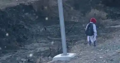 La foto del nene con la mochila que dio la vuelta a San Juan: no sabían que no había clases