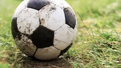 El viento Zonda se metió en la cancha: la Liga Sanjuanina tomó una decisión que dejó a dos partidos en el aire