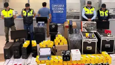 La Policía allanó cinco casas por una estafa millonaria: lo que encontraron adentro dejó a todos en silencio