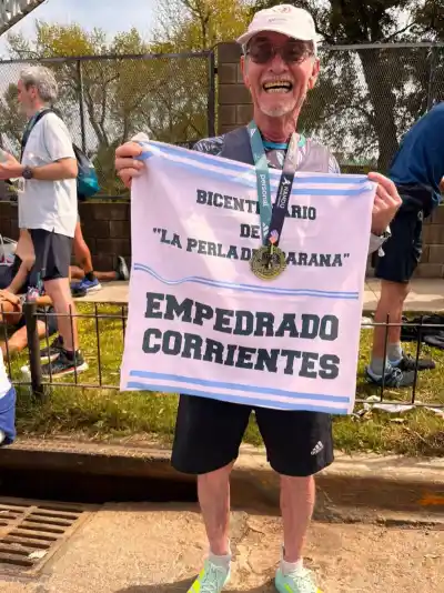A los 71 años, corrió su segunda Maratón de Buenos Aires y dejó a todos sin palabras con lo que hizo