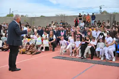 Villa Mercedes: el festejo que reunió a 85 familias y sorprendió a Poggi