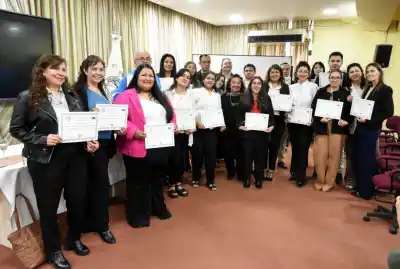 78 docentes de Catamarca ya saben usar IA en el aula: qué cambia ahora