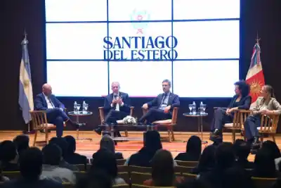 Suárez habló de las dos décadas sin deuda de la provincia y lanzó una advertencia