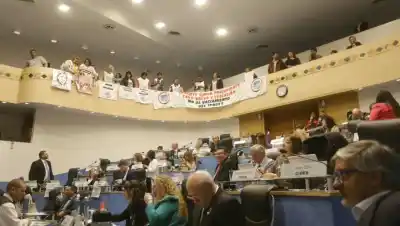 14 intendentes firmaron con la Provincia, pero la Legislatura se partió: qué escondía el acuerdo