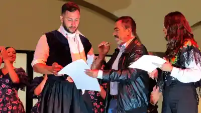Un santiagueño llegó a la cima del folclore latinoamericano y lo eligieron en México