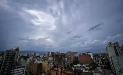 Alerta meteorológica activa: qué se espera para esta noche en la provincia