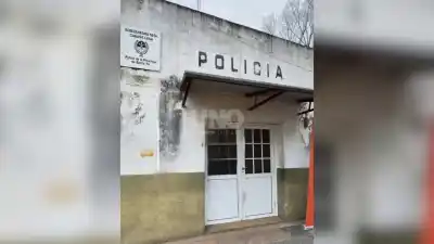 Llegó herido a la subcomisaría, lo llevaron al hospital y lo que hizo después desconcertó a todos