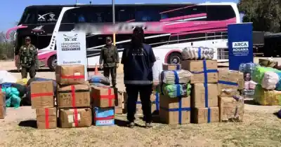 Viajaban a Mendoza en un micro de línea, pero adentro había algo que nadie declaró