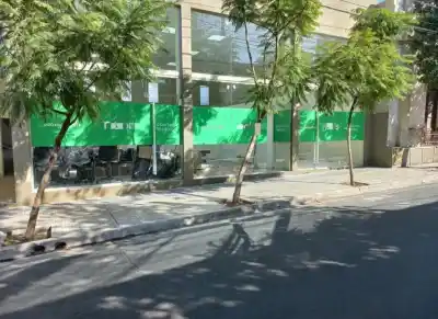 Le encontraron un tumor gigante en la base del cráneo y, a días de operarse, la prepaga le dio la espalda