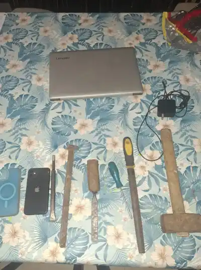 Tres allanamientos por el robo a LT7: el detalle que apareció en los celulares cambió la causa