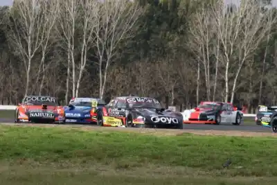 Vilas corre en un circuito que nunca vio y avisa: "Si te pasás en una curva, vas a penar mucho"