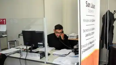 Trabajás hace años, pero tus aportes pueden tener un bache: cómo revisarlos gratis en San Juan