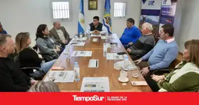 141 familias de Santa Cruz esperaban una respuesta: qué pasó con sus trabajos tras el cierre de Autofarma