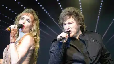 Un blues, una condición y una ex: lo que el Presidente pidió para volver a cantar