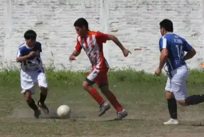 Con un gol que lo cambió todo, Sportivo le quitó la punta al que era dueño del torneo