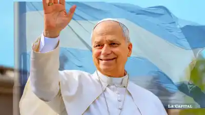 El Papa llega en noviembre y en Rosario ya hay listas de espera: los paquetes que se agotan