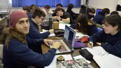 Bariloche tiene un finalista nacional en cohetería: el sueño que lo llevaría a la NASA
