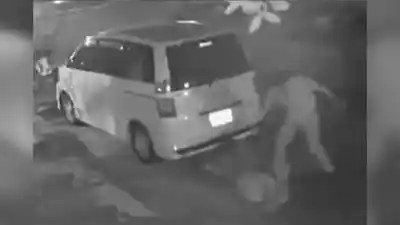 La llamada que lo cambió todo: lo encontró en el auto con otra y terminó tendida en la calle