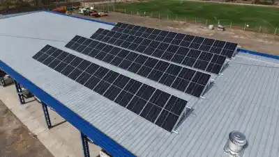 Río Negro abre la mesa que definirá cuánto cobran los paneles solares: los detalles que faltan