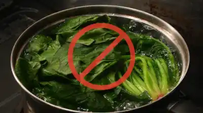 ¿Estás cocinando mal la espinaca? El error que te hace perder sus propiedades