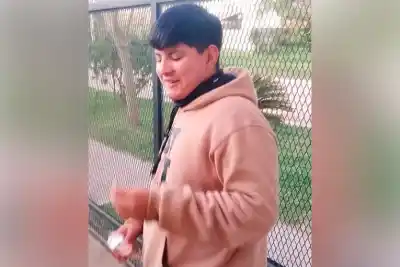 Salió de su casa en Colón con una mochila azul y no volvió: lo buscan