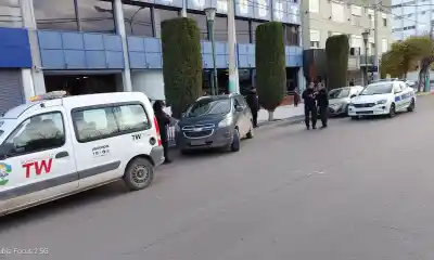 Transportaban pasajeros de forma ilegal en Trelew y la Justicia de Faltas tomó una decisión que les dolió en el bolsillo