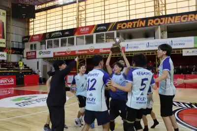 Regatas se consagró campeón provincial Sub 14 y ya tiene boleto a los Evita: los nombres del equipo