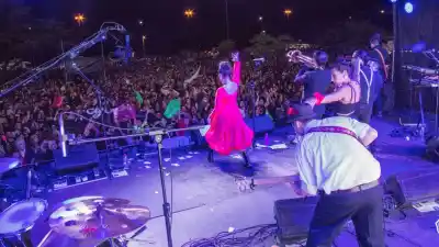 El disco que se armó barrio por barrio y termina en una fiesta en el Güemes