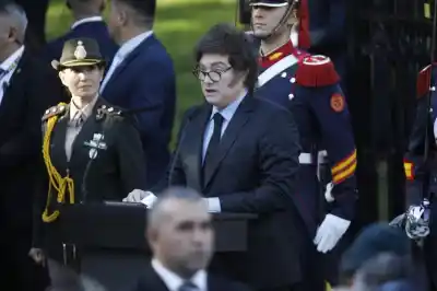Milei lidera acto por Malvinas con un mensaje clave y una ausencia que genera rumores