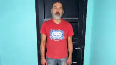 Llamó al 911 por su expareja y la Policía lo encontró a pocas cuadras
