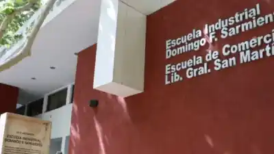 San Juan: 600 padres se cansaron de los días sin clases y llevaron su reclamo a la Justicia