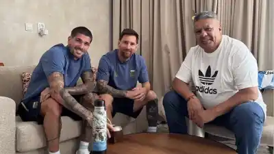 Las imágenes que no se publicaron y las palabras que resonaron: el silencio de Messi y el mensaje de De Paul ante la tormenta en la AFA