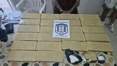 Tres demorados en Villa Gobernador Gálvez: lo que apareció en dos domicilios dejó a todos hablando