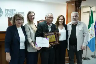 El premio que un referente qom recibió en el recinto y que dijo representar a tres pueblos