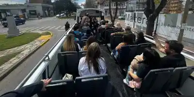 Se subieron a un colectivo en Junín y no esperaban lo que ocurre puertas adentro