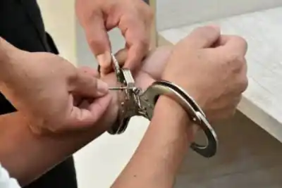 Trabajaba para él, lo denunció por abuso y la Justicia le dio una condena que indigna a Esquina
