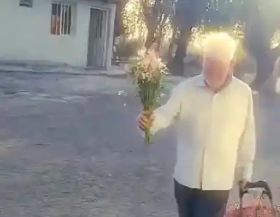 El Payito fue al cementerio y lo que hizo con las flores conmovió a San Juan