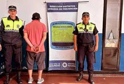 Chocó, le reclamó y el otro le respondió con una cachetada en plena avenida